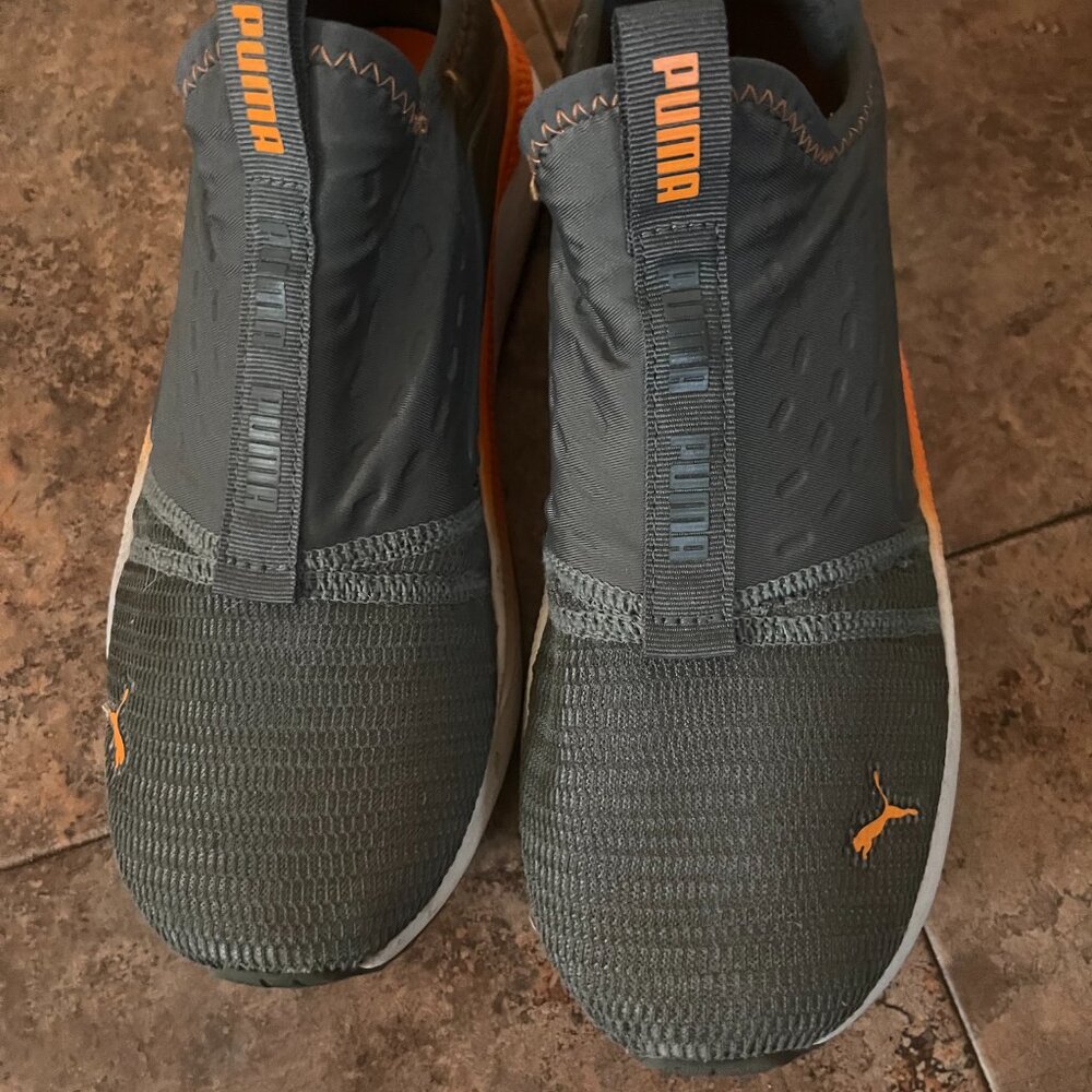 Puma slip on sneakers Mens 7C